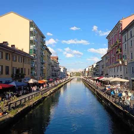 Daire Iron Bridge Navigli Location M2 *